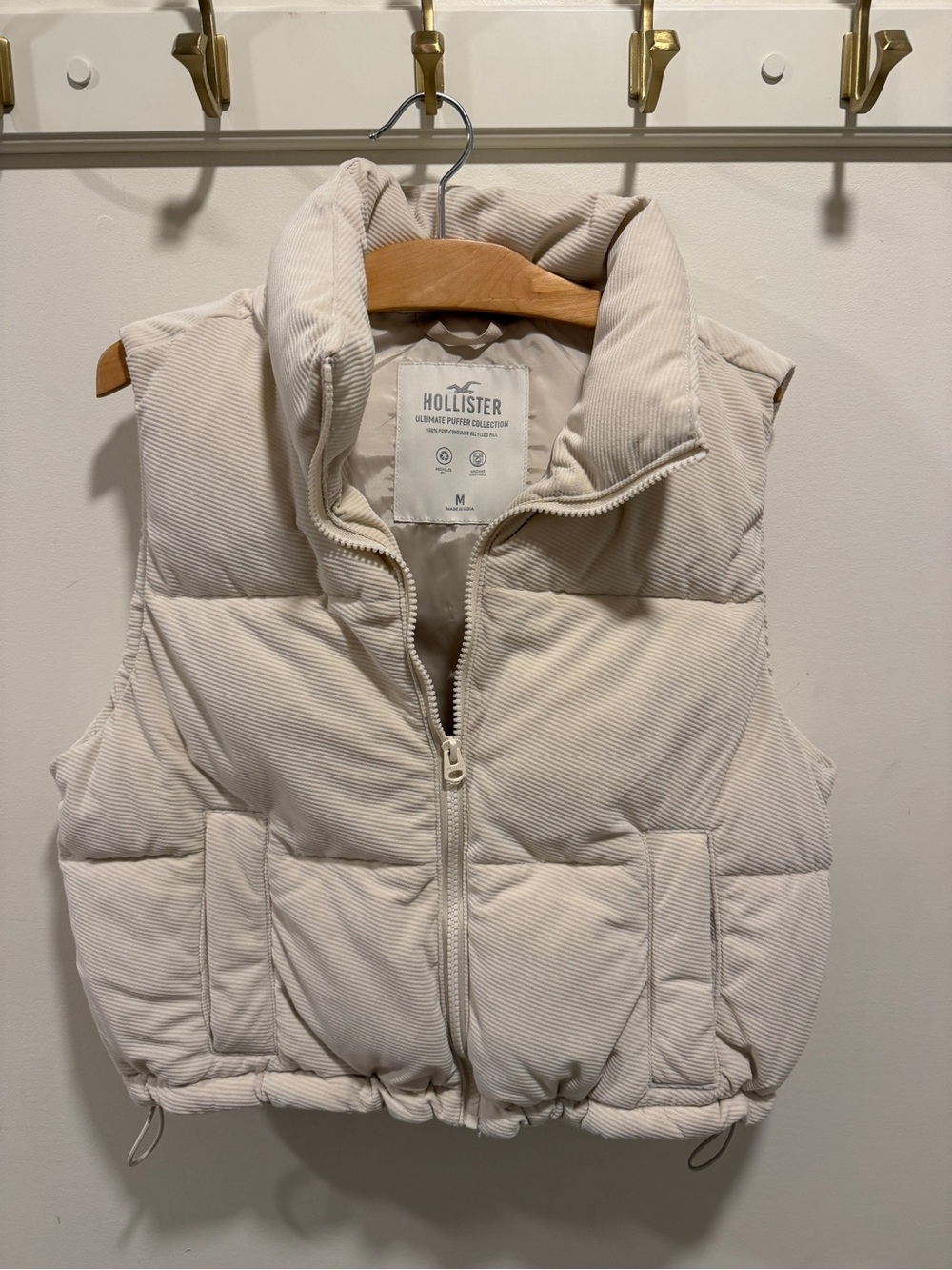 Hollister Cropped Corduroy Puffy Vest